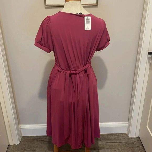 NWT!! Torrid - Mini Studio Knit Surplice Dress - Size 0 - L/12 - Pink!! - Picture 9 of 13